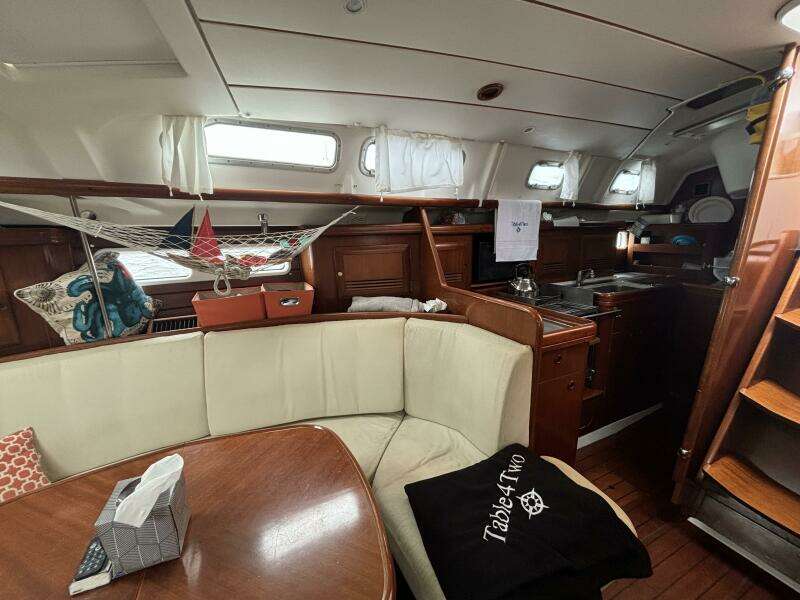 Table 4 Two 42ft Beneteau Yacht For Sale