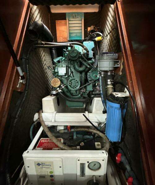 Table 4 Two 42ft Beneteau Yacht For Sale