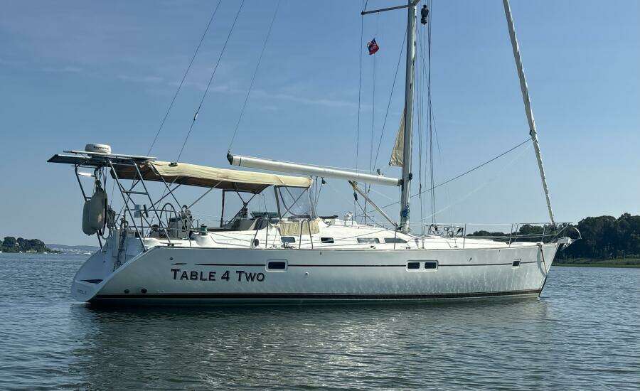 Table 4 Two 42ft Beneteau Yacht For Sale