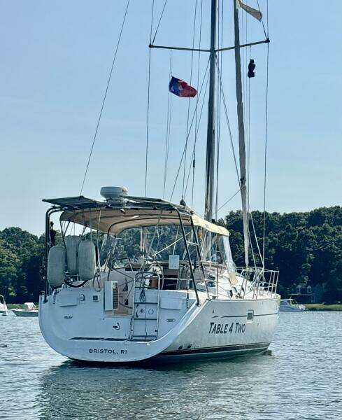 Table 4 Two 42ft Beneteau Yacht For Sale