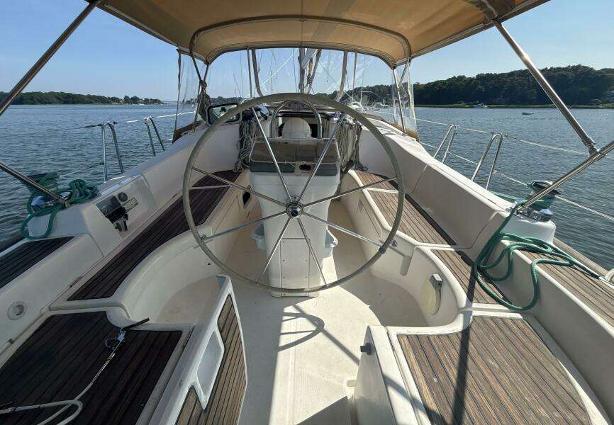 Table 4 Two 42ft Beneteau Yacht For Sale