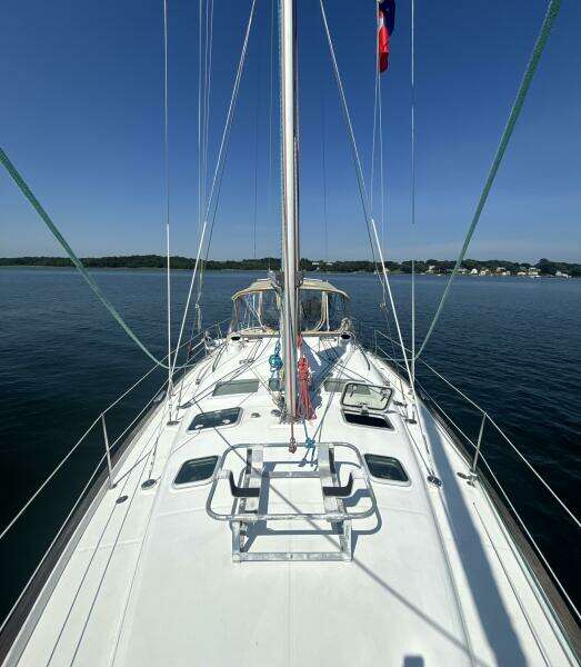 Table 4 Two 42ft Beneteau Yacht For Sale