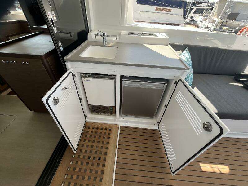 Kokomo 45ft Lagoon Yacht For Sale