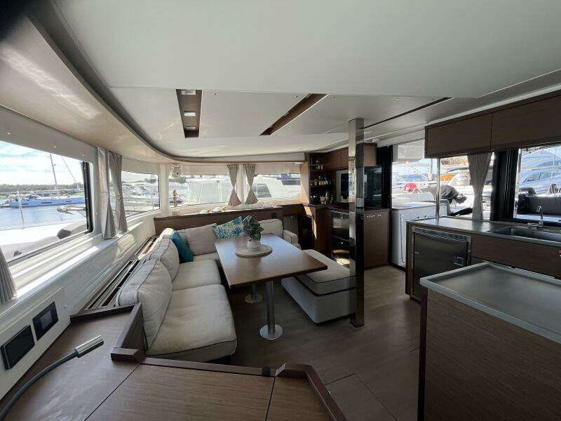 Kokomo 45ft Lagoon Yacht For Sale