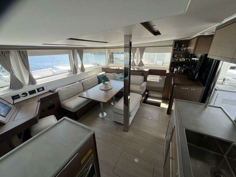 Kokomo 45ft Lagoon Yacht For Sale