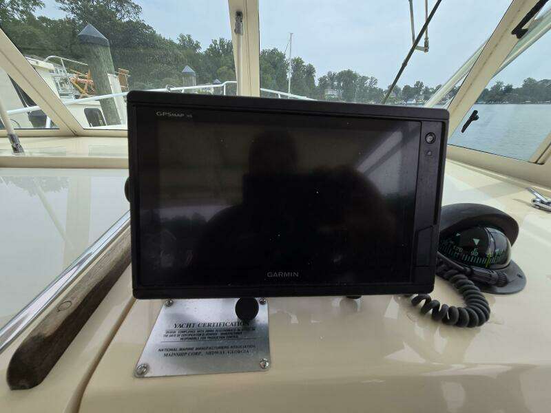 Reflections 30ft Mainship Yacht For Sale