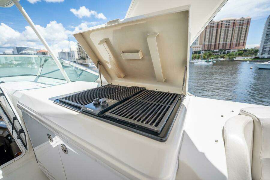 Sound Traveler 56ft Carver Yacht For Sale