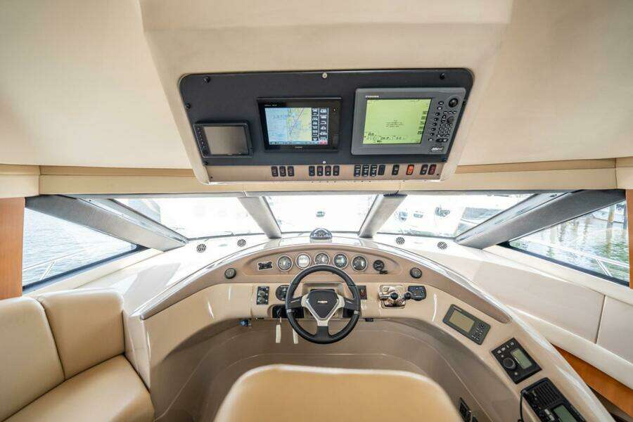 Sound Traveler 56ft Carver Yacht For Sale