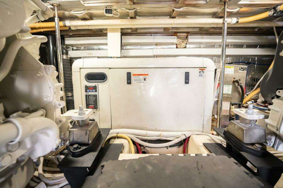 Sound Traveler 56ft Carver Yacht For Sale
