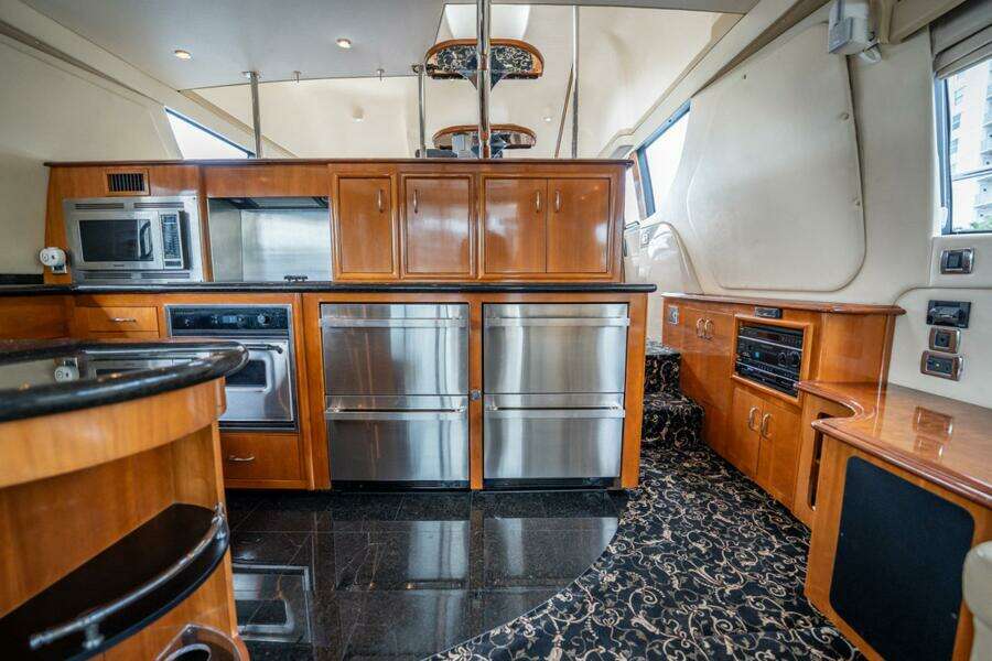 Sound Traveler 56ft Carver Yacht For Sale