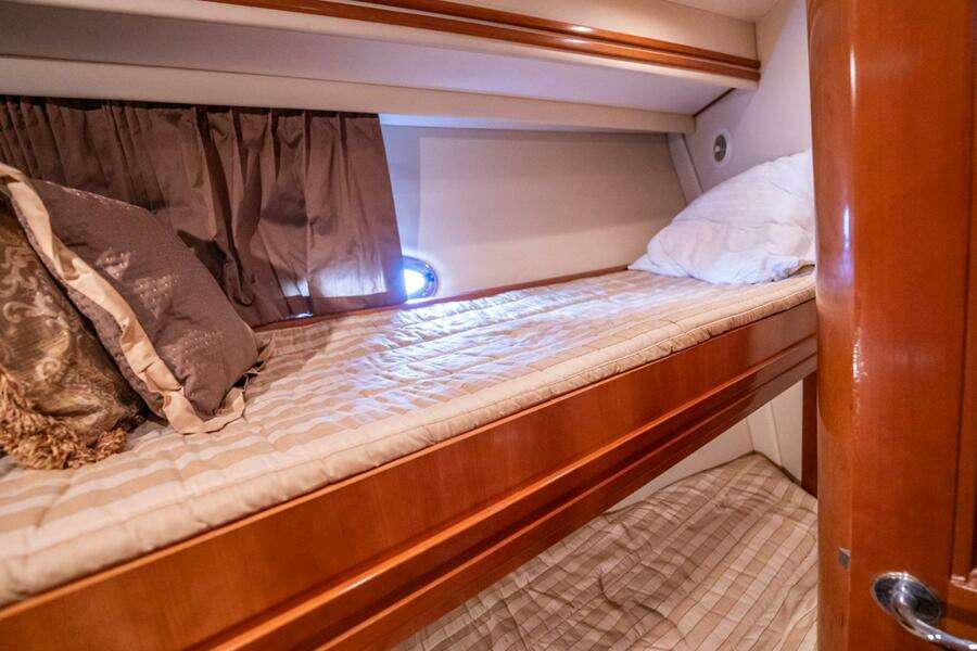 Sound Traveler 56ft Carver Yacht For Sale