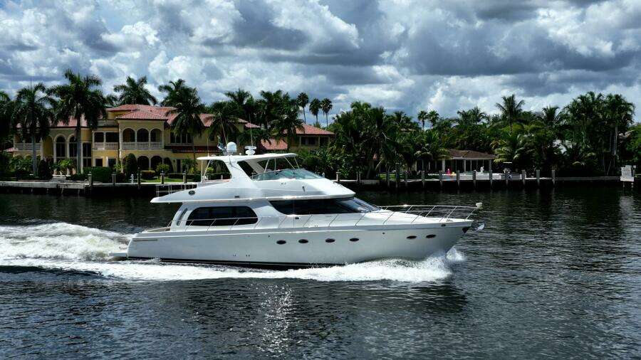 Sound Traveler 56ft Carver Yacht For Sale