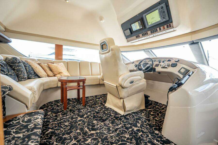 Sound Traveler 56ft Carver Yacht For Sale