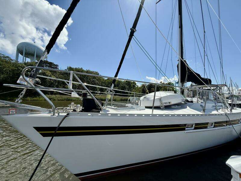 Su Ching 55ft Tayana Yacht For Sale