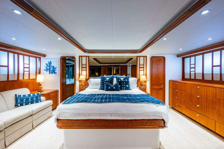 WESTPORT 112 LILA CUY