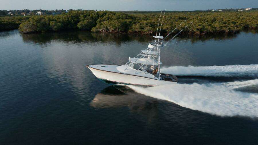 DOG HOUSE 40ft F amp S Yacht For Sale