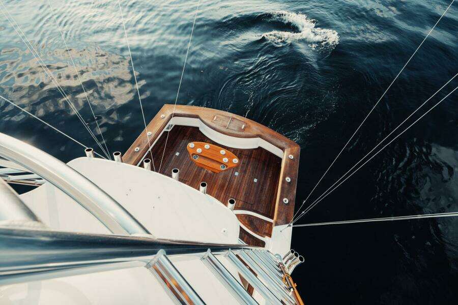 DOG HOUSE 40ft F amp S Yacht For Sale