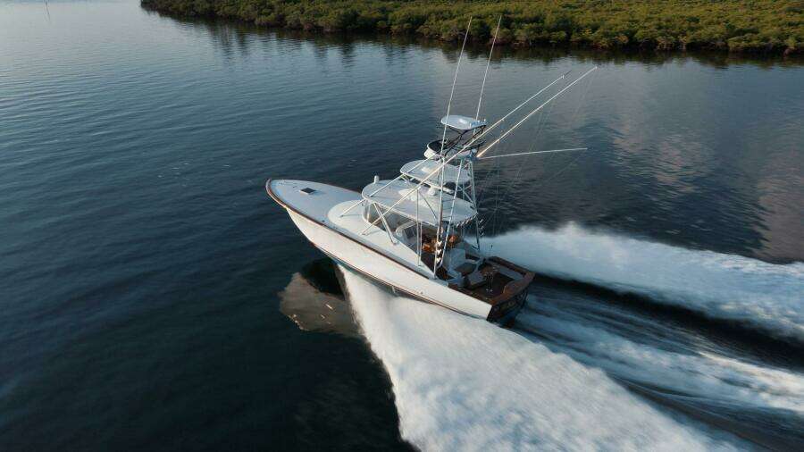DOG HOUSE 40ft F amp S Yacht For Sale