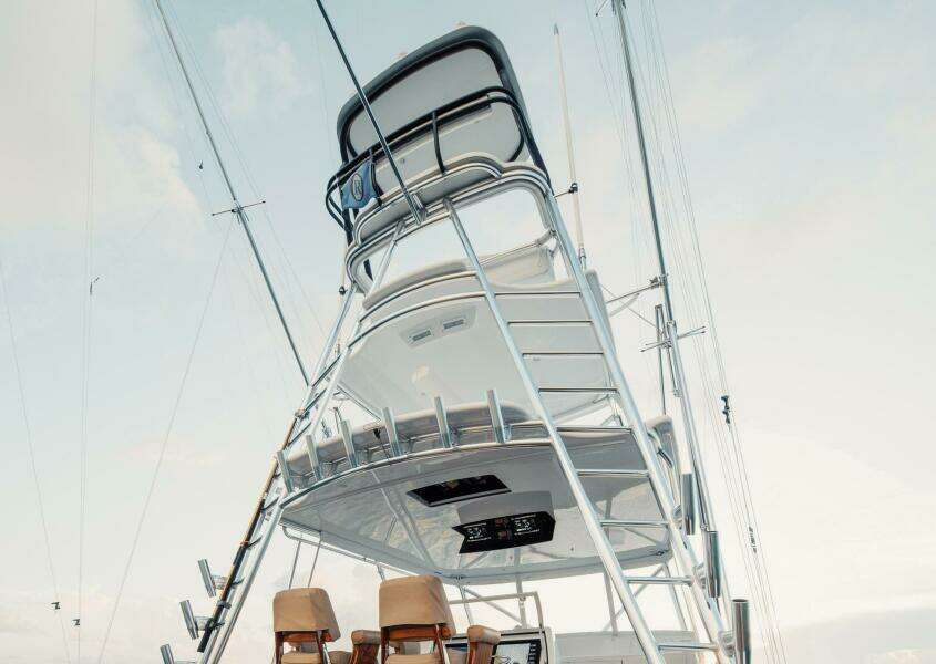 DOG HOUSE 40ft F amp S Yacht For Sale
