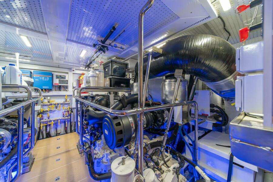 SMILE SMILE SMILE 72ft Outer Reef Yachts Yacht For Sale