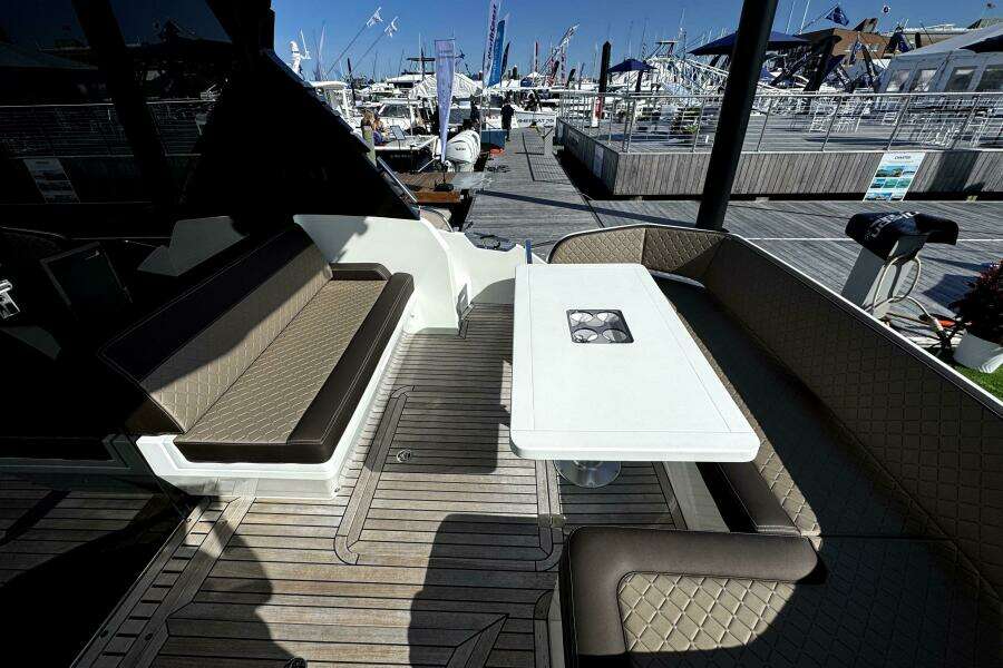 42ft Galeon Yacht For Sale
