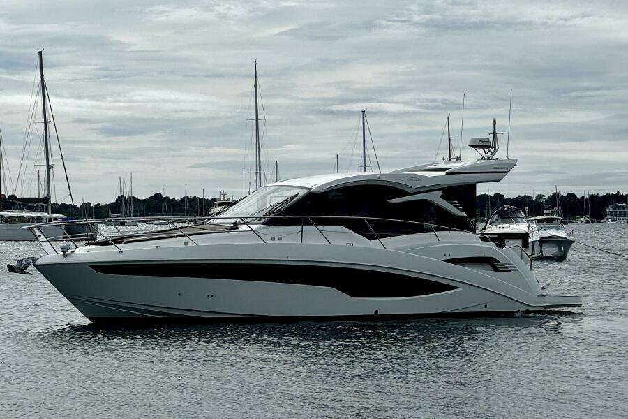 42ft Galeon Yacht For Sale