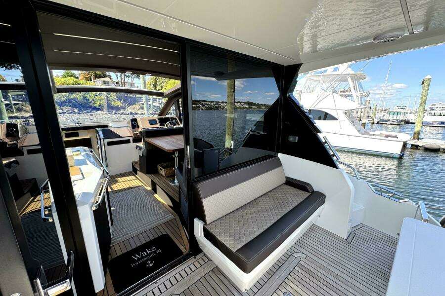 42ft Galeon Yacht For Sale