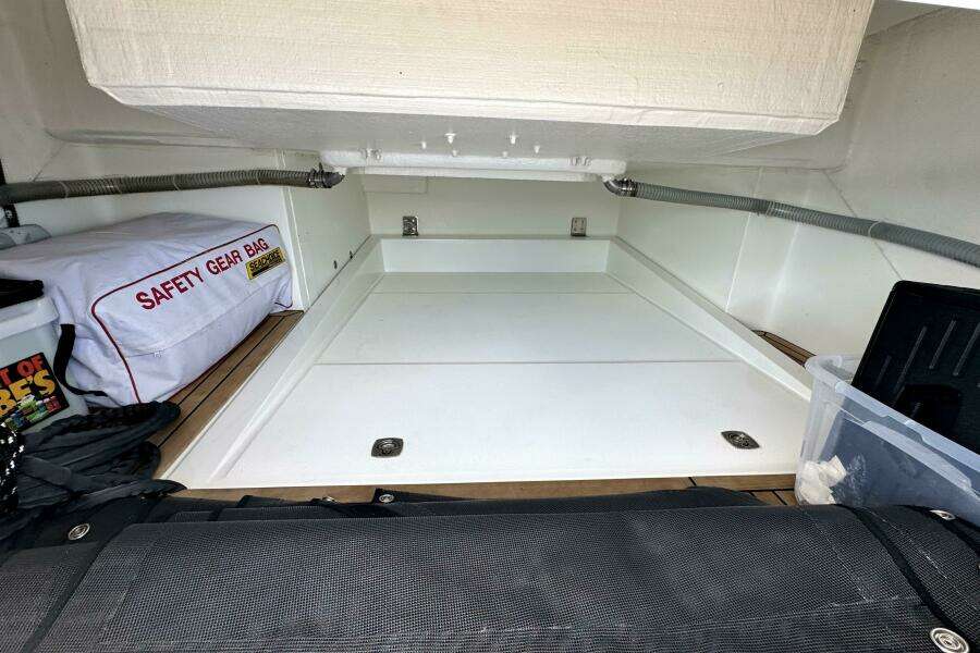 42ft Galeon Yacht For Sale