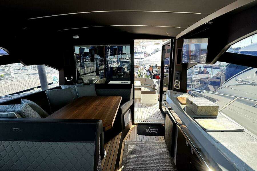 42ft Galeon Yacht For Sale
