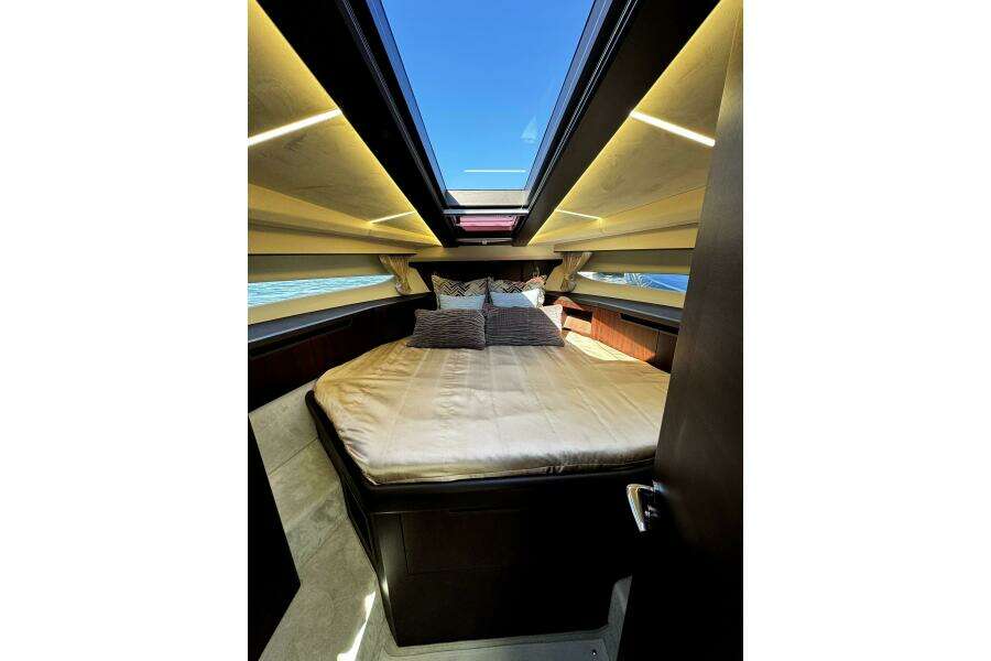 42ft Galeon Yacht For Sale