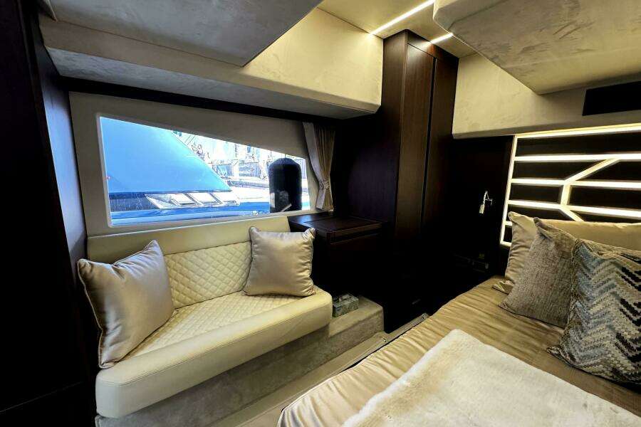 42ft Galeon Yacht For Sale