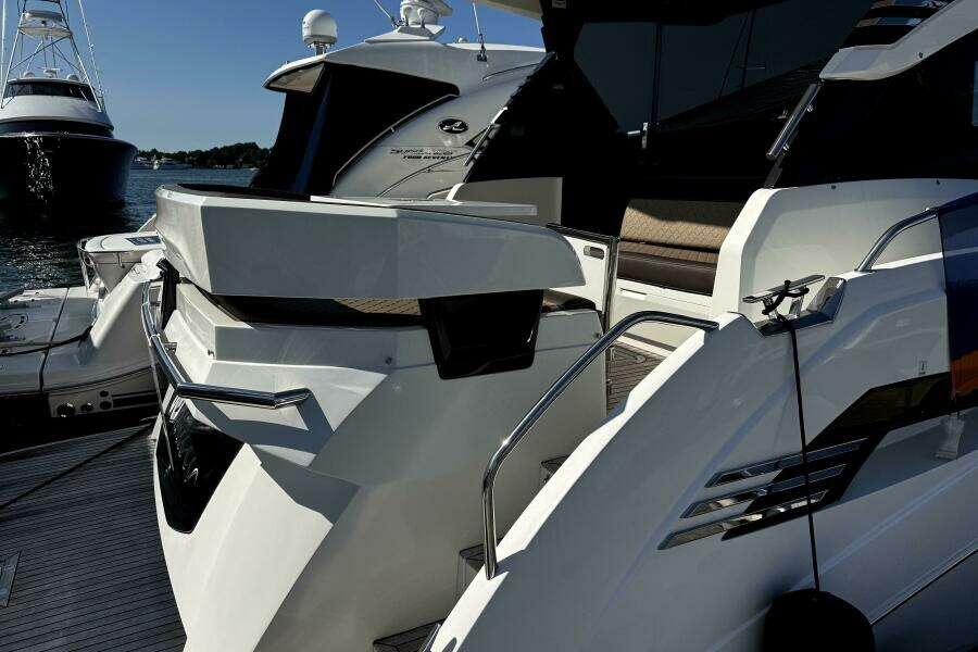 42ft Galeon Yacht For Sale
