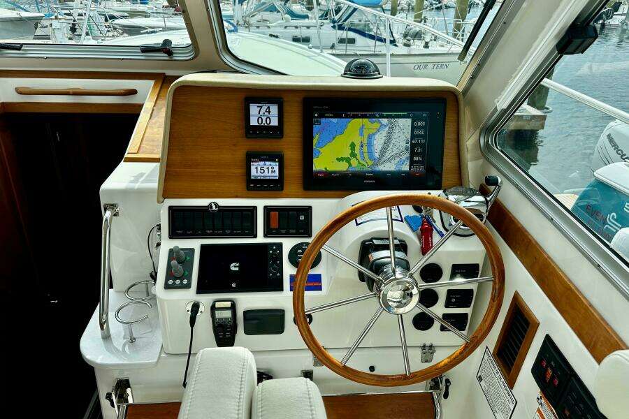 Sull Mates 37ft Back Cove Yacht For Sale
