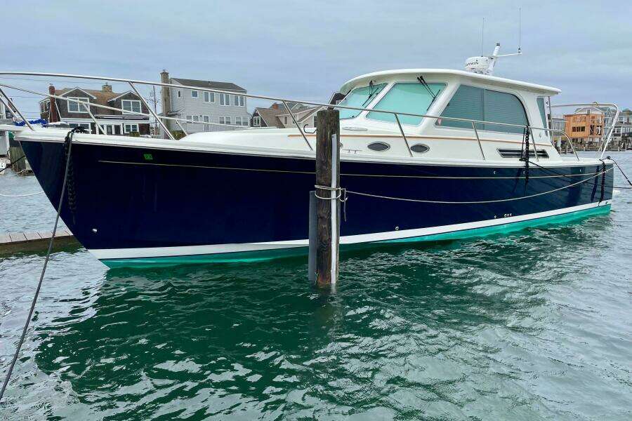 Sull Mates 37ft Back Cove Yacht For Sale
