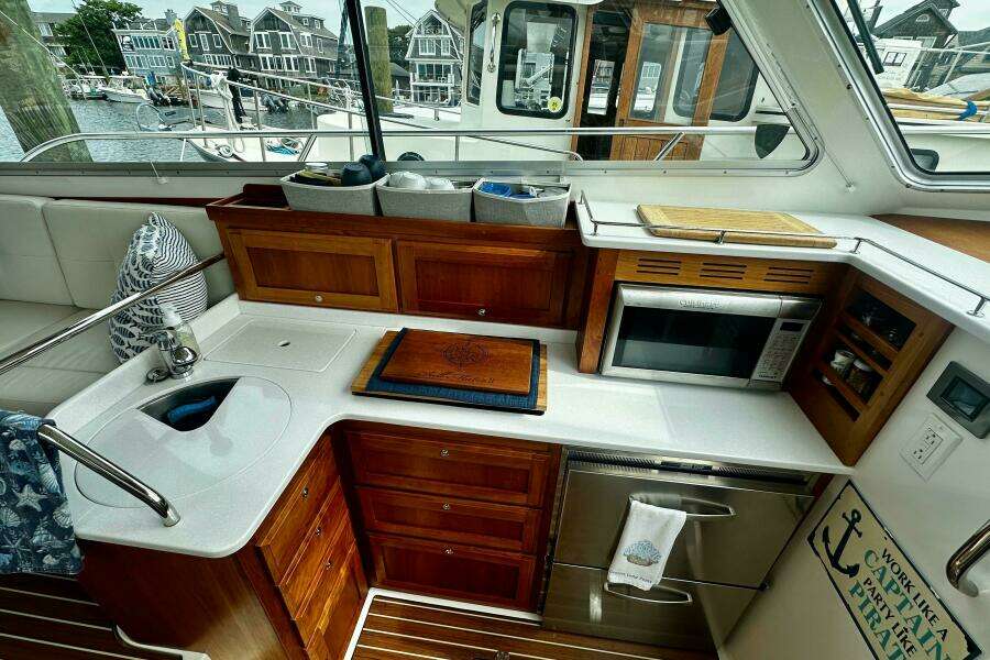 Sull Mates 37ft Back Cove Yacht For Sale