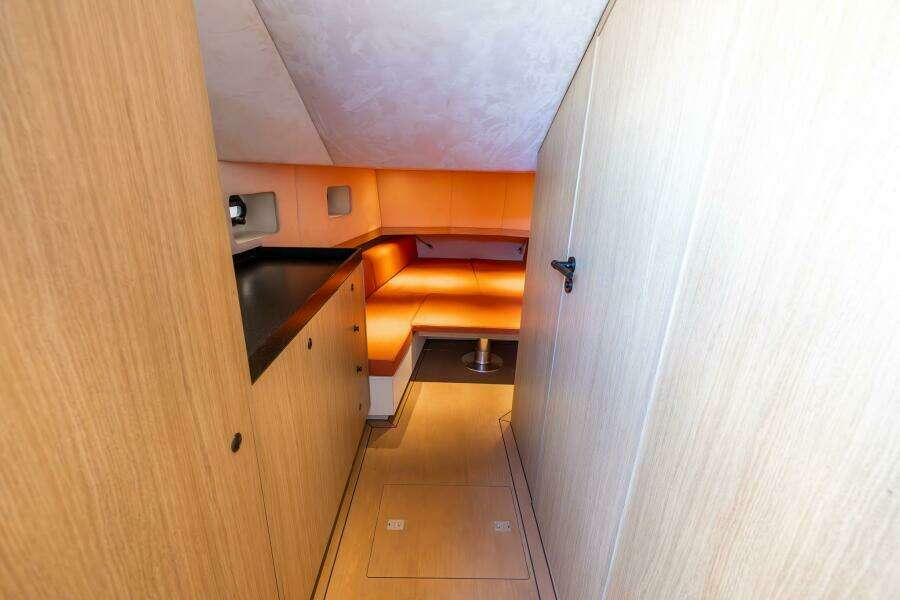 44ft Lekker Yacht For Sale