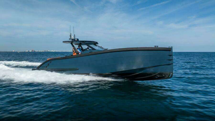 44ft Lekker Yacht For Sale
