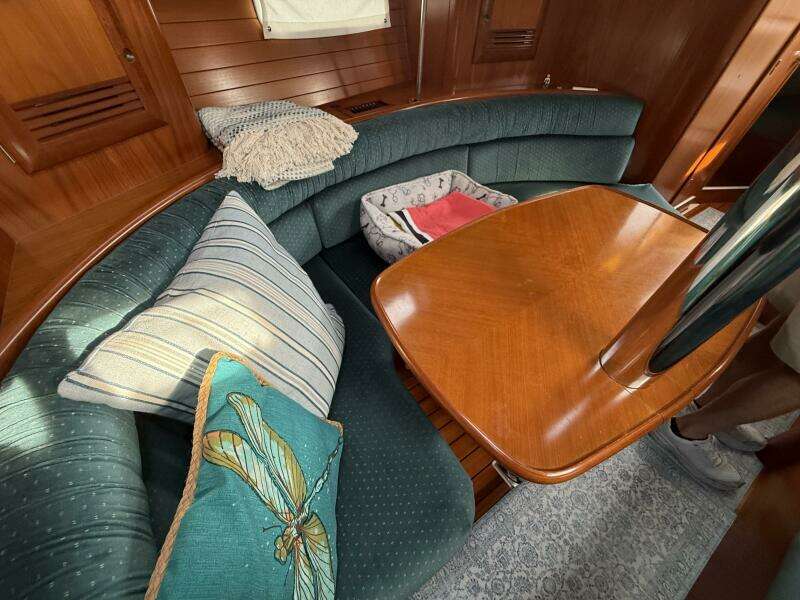 36ft Beneteau Yacht For Sale