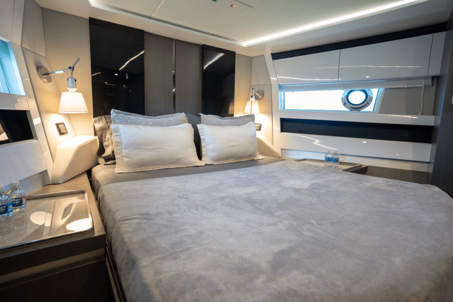 70ft Azimut Yacht For Sale