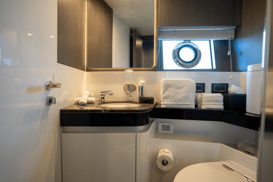 70ft Azimut Yacht For Sale