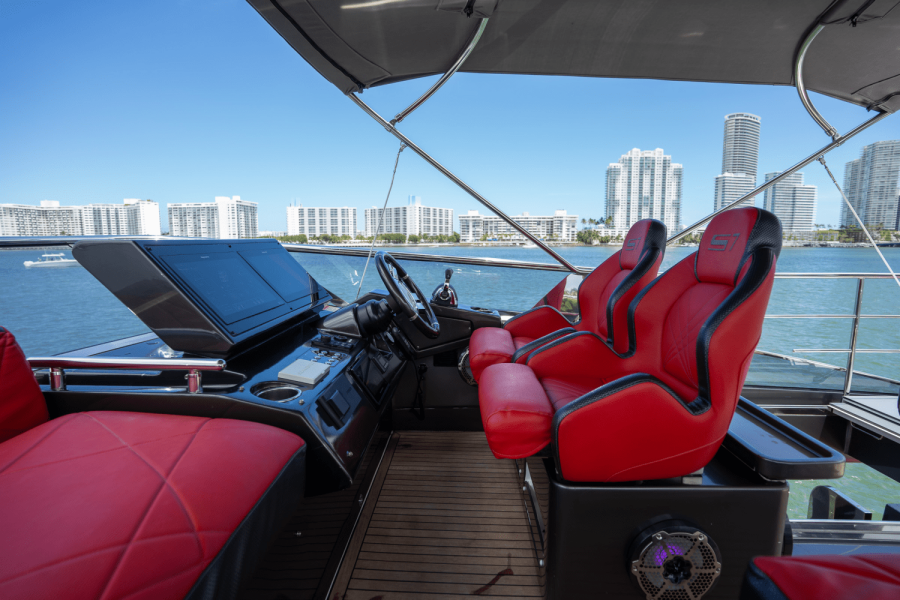 70ft Azimut Yacht For Sale