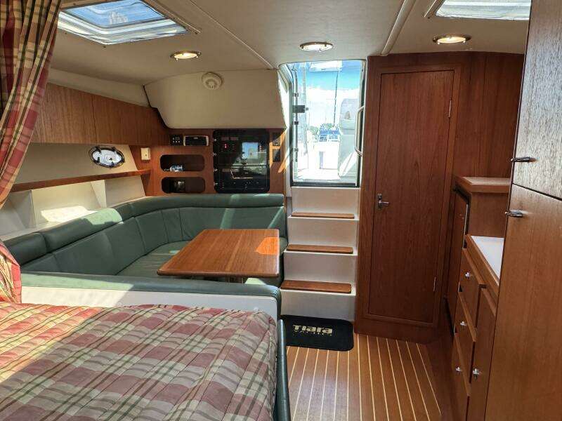 31ft Tiara Yachts Yacht For Sale