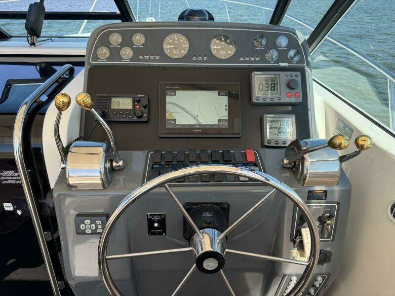 31ft Tiara Yachts Yacht For Sale
