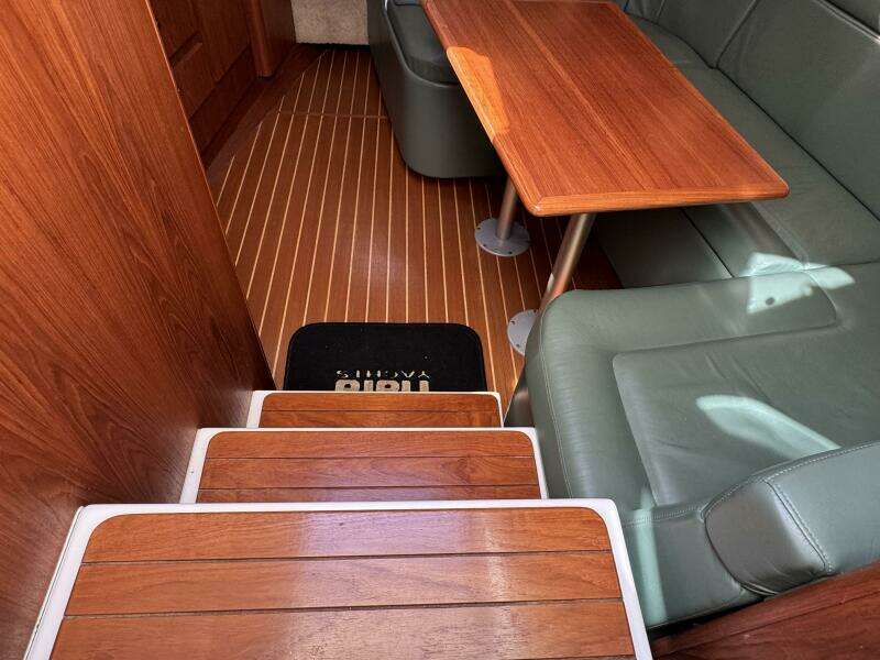 31ft Tiara Yachts Yacht For Sale