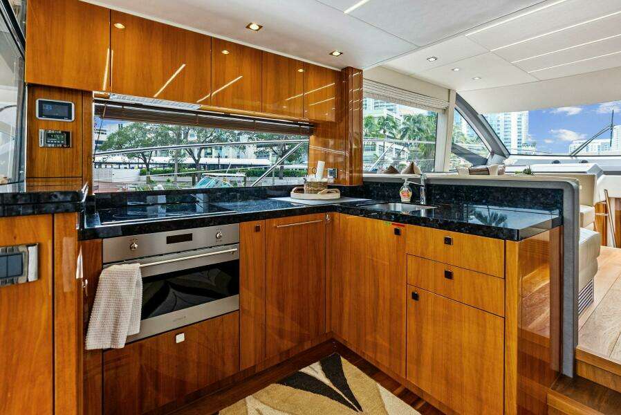 MILLER TIME 52ft Sunseeker Yacht For Sale