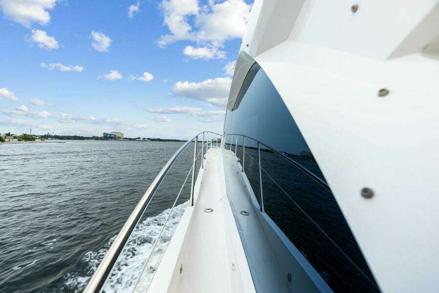 MILLER TIME 52ft Sunseeker Yacht For Sale