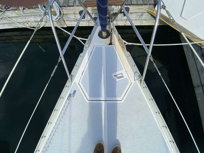 Lyoness 37ft Hunter Yacht For Sale