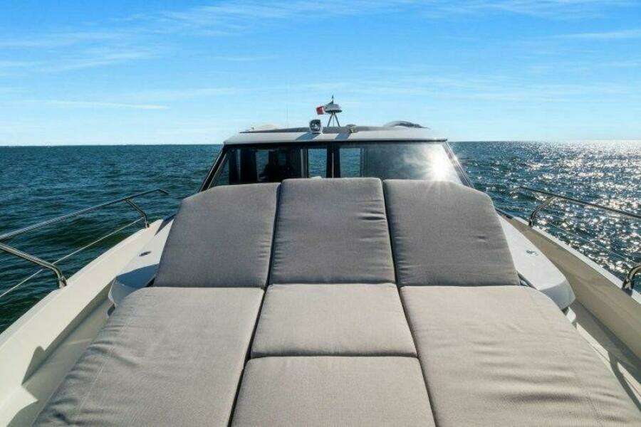48ft Absolute Yacht For Sale