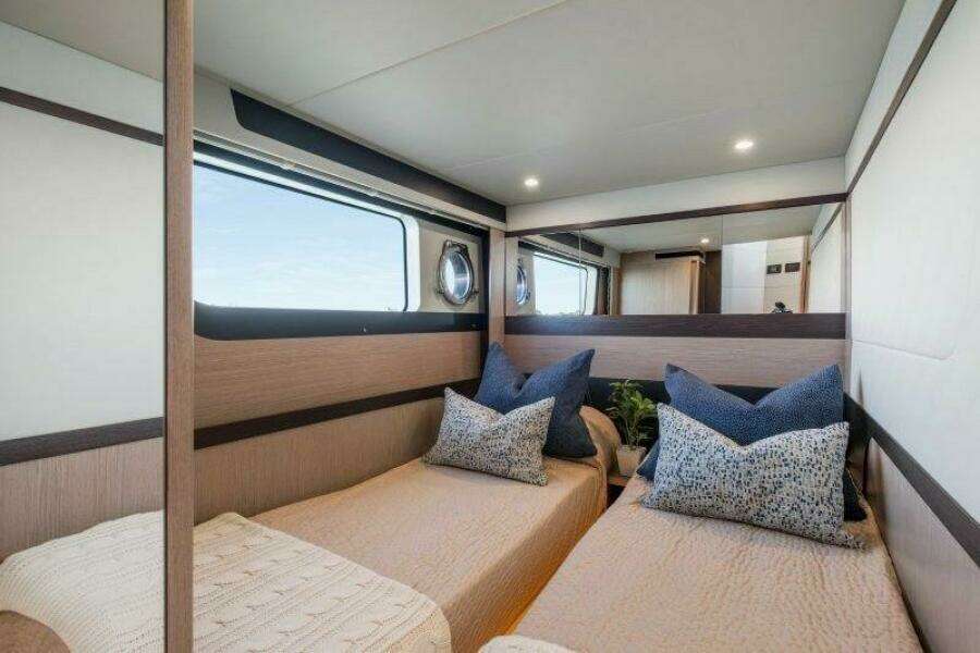 48ft Absolute Yacht For Sale