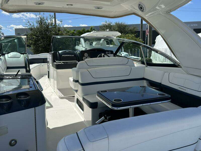 35ft Formula Yacht For Sale